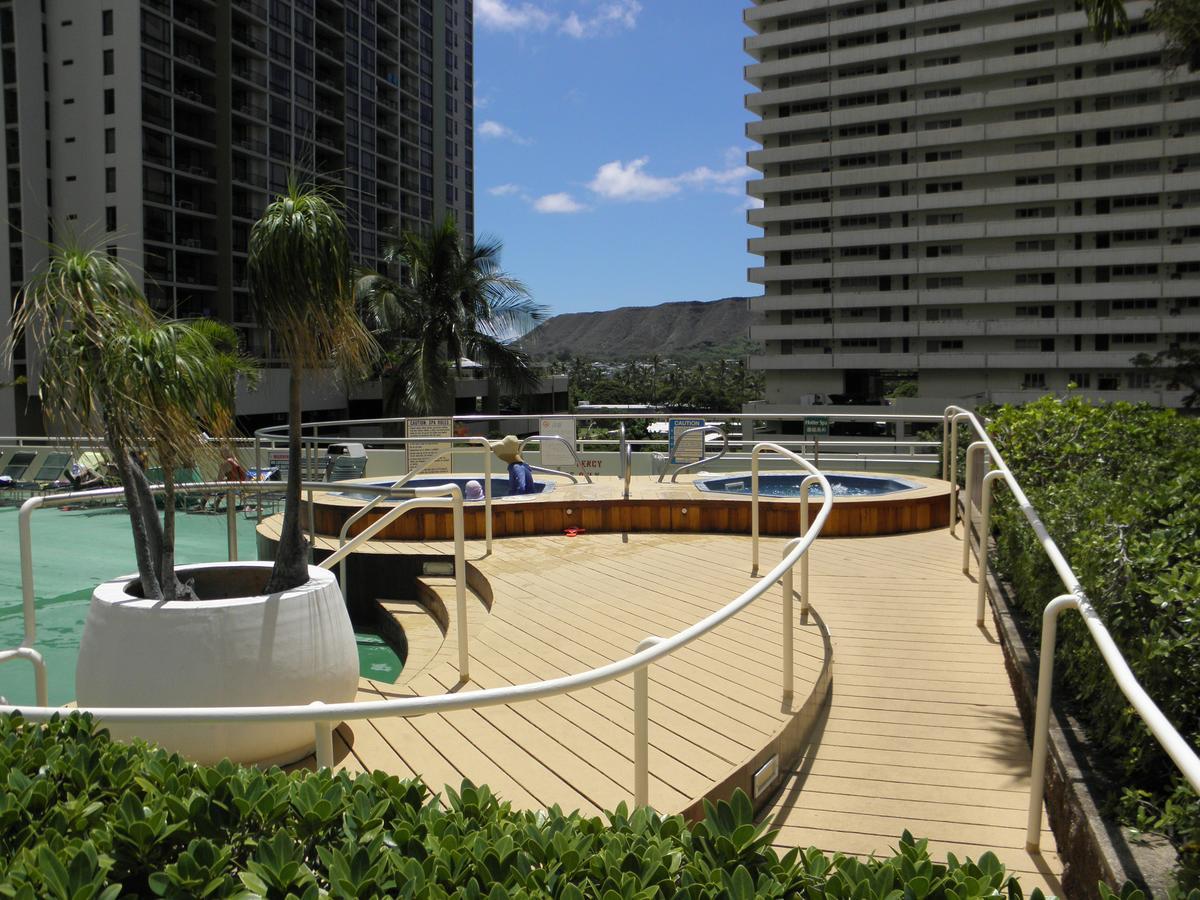 Renovated Ocean View Suite, Near Beach, Free Parking Χονολουλού Εξωτερικό φωτογραφία